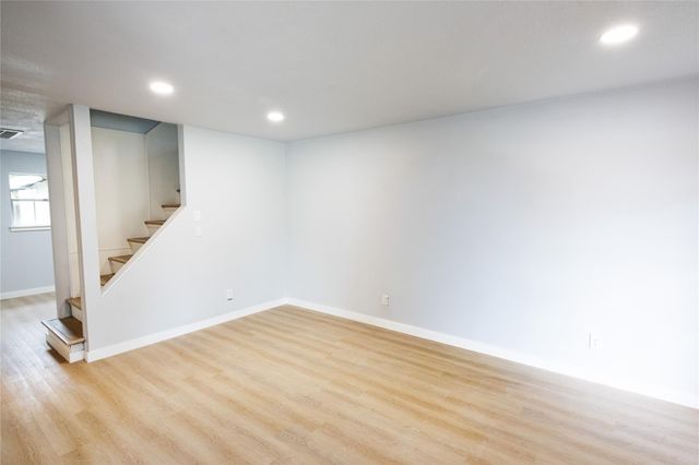 5515 Greylog Drive, Houston, TX 77048