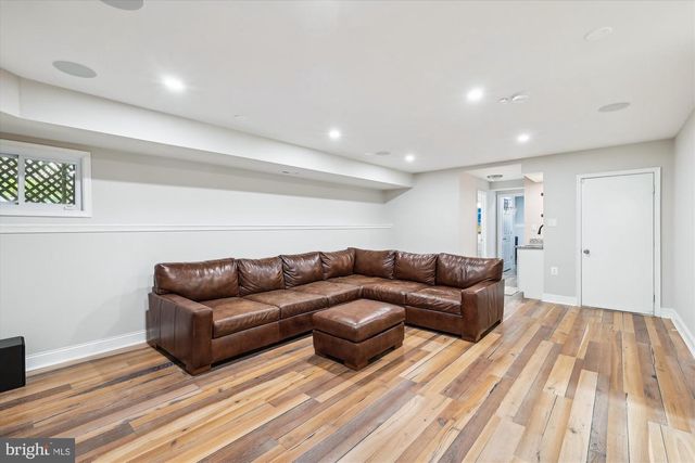 2904 MEMORY LN, Silver Spring, MD 20904