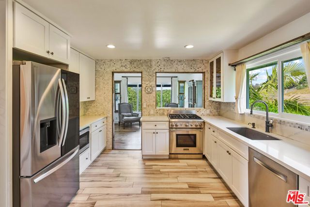 6363 Zumirez Drive, Malibu, CA 90265