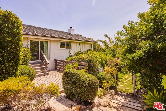 6363 Zumirez Drive, Malibu, CA 90265
