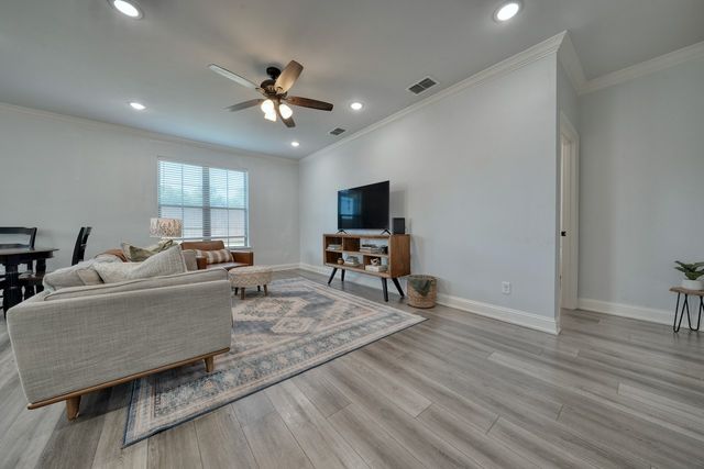 108 Hay Meadow Drive, Winona, TX 75792
