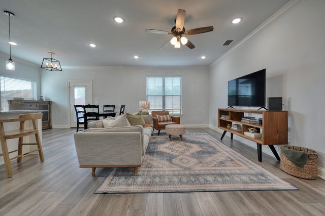 108 Hay Meadow Drive, Winona, TX 75792