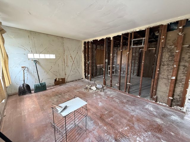 9316 Sayre Avenue, Oak Lawn, IL 60453