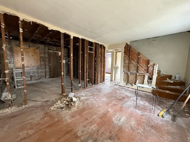 9316 Sayre Avenue, Oak Lawn, IL 60453