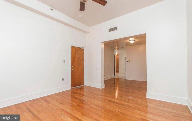 1726 W GIRARD AVE, Philadelphia, PA 19130