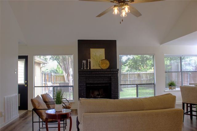 4505 Beaus Way, Garland, TX 75043