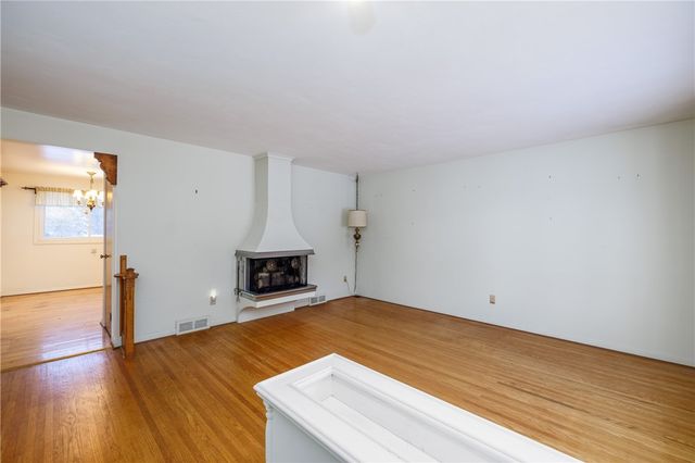 282 Straub Road, Greece, NY 14626