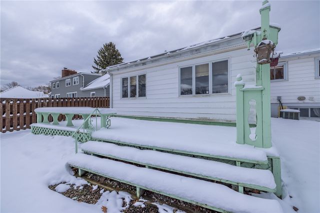 282 Straub Road, Greece, NY 14626