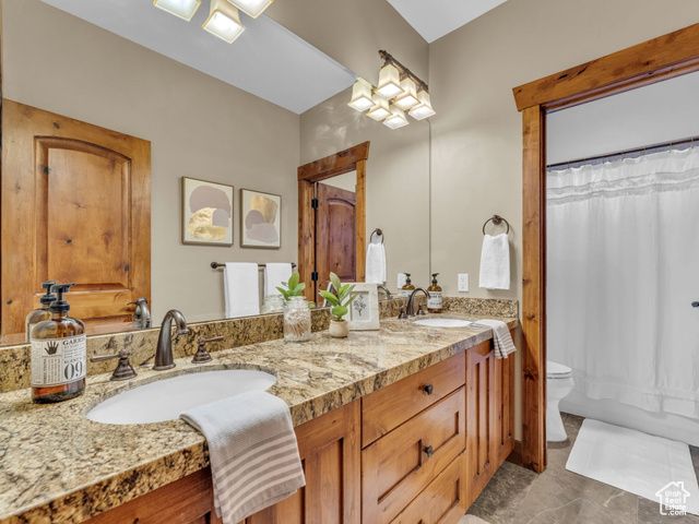 2894 E COBBLEMOOR LN, Sandy, UT 84093