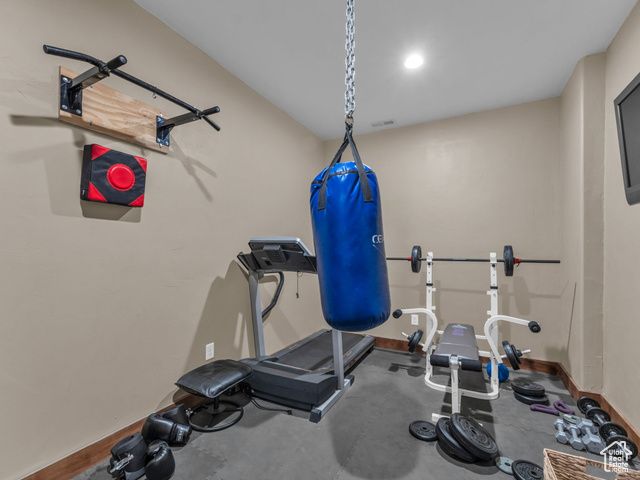 2894 E COBBLEMOOR LN, Sandy, UT 84093