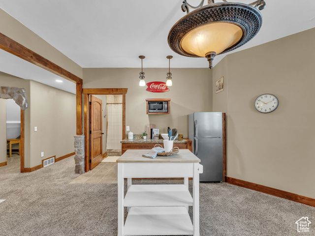 2894 E COBBLEMOOR LN, Sandy, UT 84093