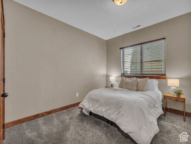 2894 E COBBLEMOOR LN, Sandy, UT 84093