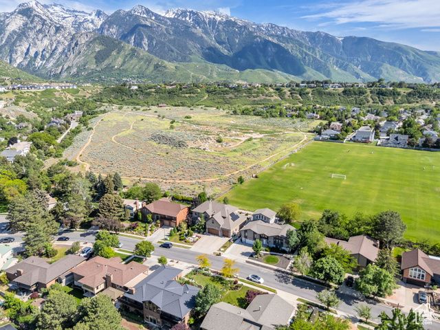 2894 E COBBLEMOOR LN, Sandy, UT 84093