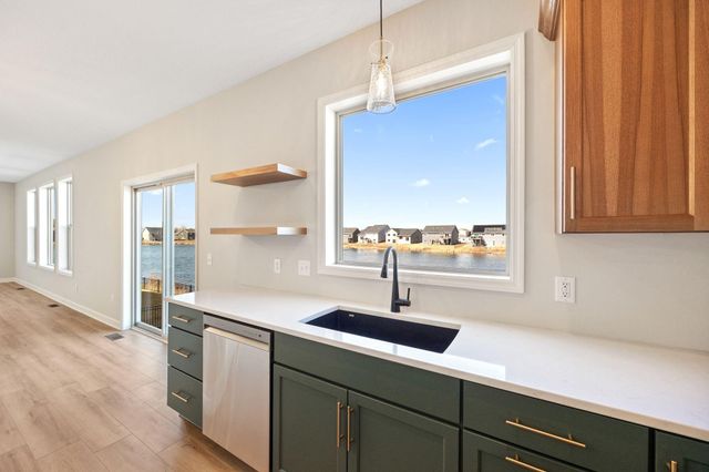 17961 Hidden Creek Trail, Lakeville, MN 55044