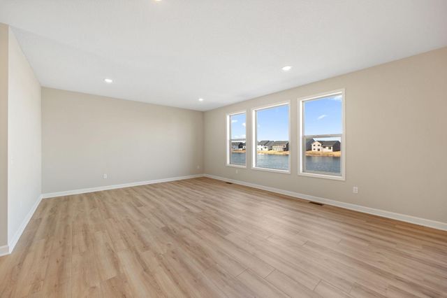 17961 Hidden Creek Trail, Lakeville, MN 55044