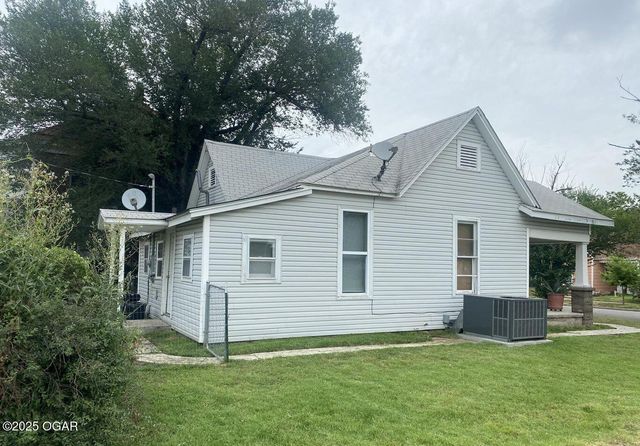 1920 S Connor Avenue, Joplin, MO 64804