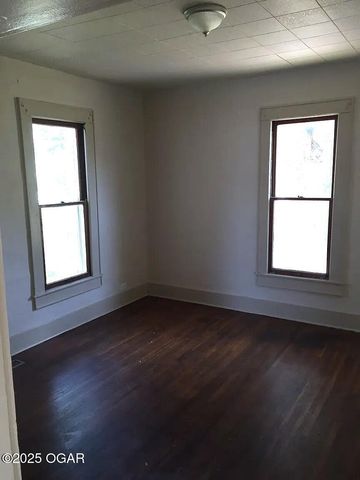 1920 S Connor Avenue, Joplin, MO 64804