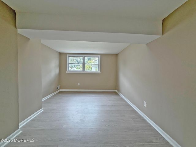 9 Hillview Drive, Neptune Township, NJ 07753