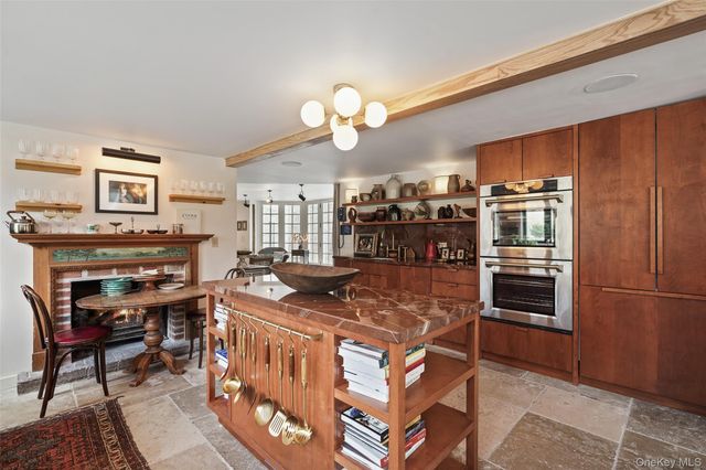 19 Winfield Avenue, Harrison, NY 10528