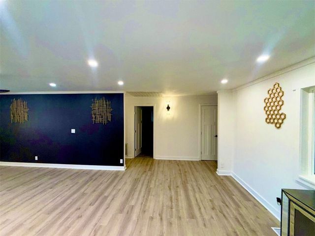 303 S Promenade Boulevard, Rogers, AR 72758