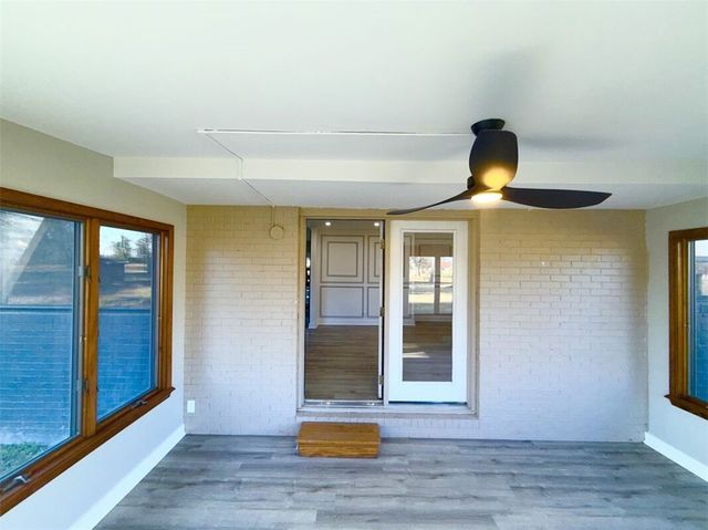 303 S Promenade Boulevard, Rogers, AR 72758