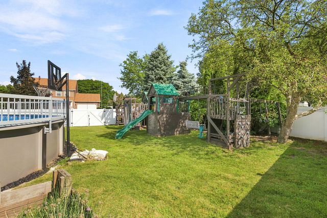 2925 Somme Street, Joliet, IL 60435