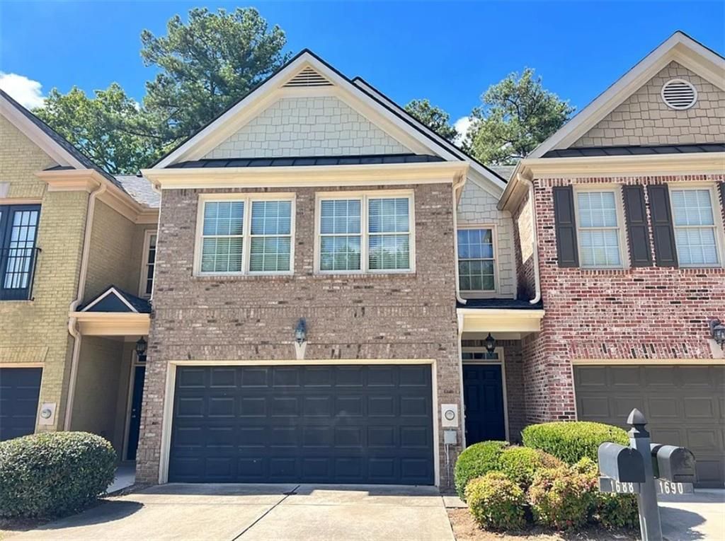 1688 Oakbrook Lake Drive, Norcross, GA 30093