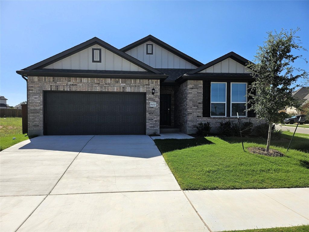 600 Hickory Bend TRL, Georgetown, TX 78628