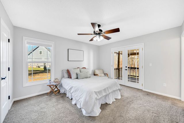 321 Perrys Pl, Lynchburg, TN 37352