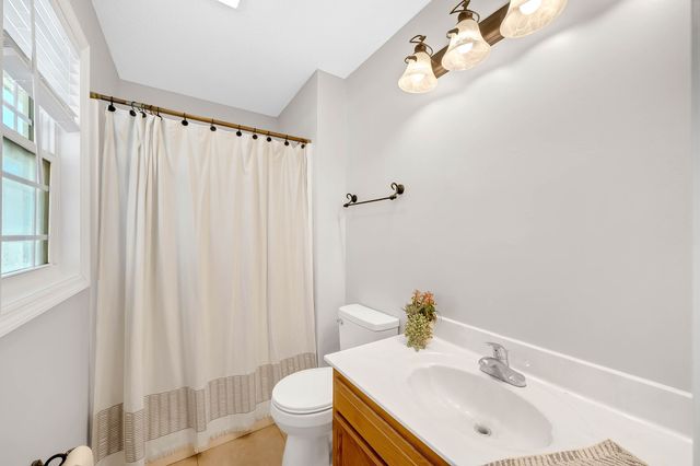 321 Perrys Pl, Lynchburg, TN 37352