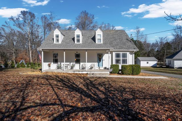 321 Perrys Pl, Lynchburg, TN 37352