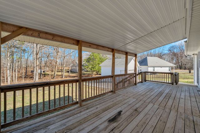 321 Perrys Pl, Lynchburg, TN 37352