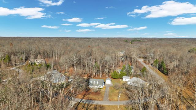 321 Perrys Pl, Lynchburg, TN 37352