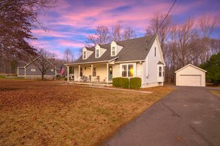 321 Perrys Pl, Lynchburg, TN 37352