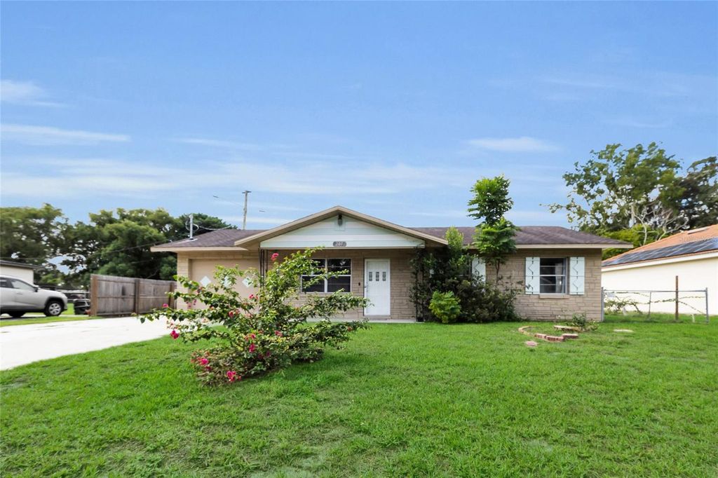 207 ELAINE DRIVE, Auburndale, FL 33823
