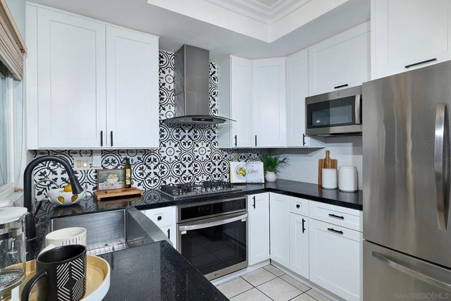 11037 Caminito Vista Pacifica, San Diego, CA 92131