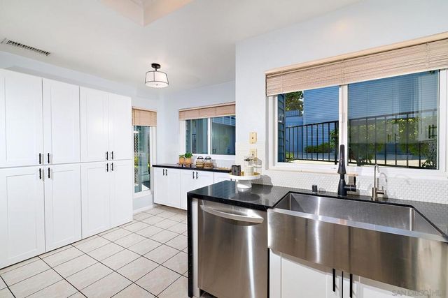 11037 Caminito Vista Pacifica, San Diego, CA 92131