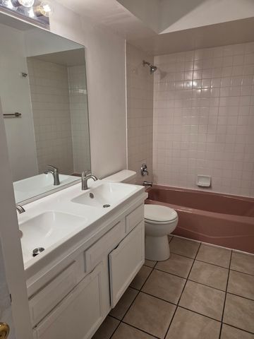 1591 Monterey Court, Gurnee, IL 60031