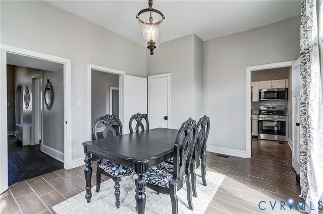 418 4th St, West Point, VA 23181