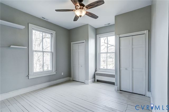 418 4th St, West Point, VA 23181