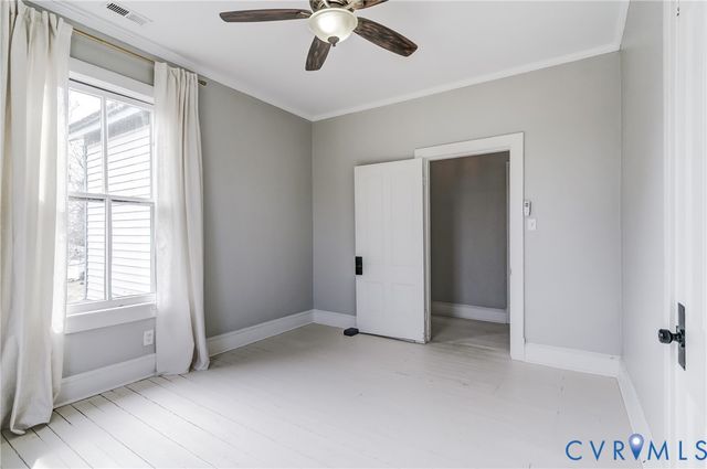 418 4th St, West Point, VA 23181