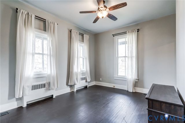 418 4th St, West Point, VA 23181