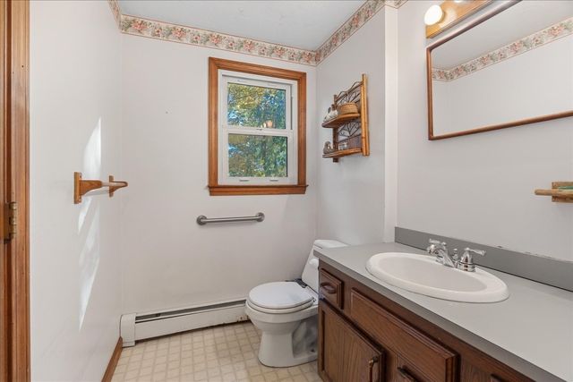 59 Iroquois Street, Worcester, MA 01602