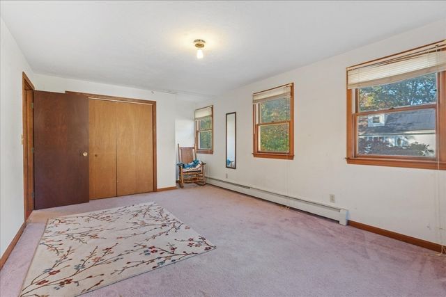 59 Iroquois Street, Worcester, MA 01602