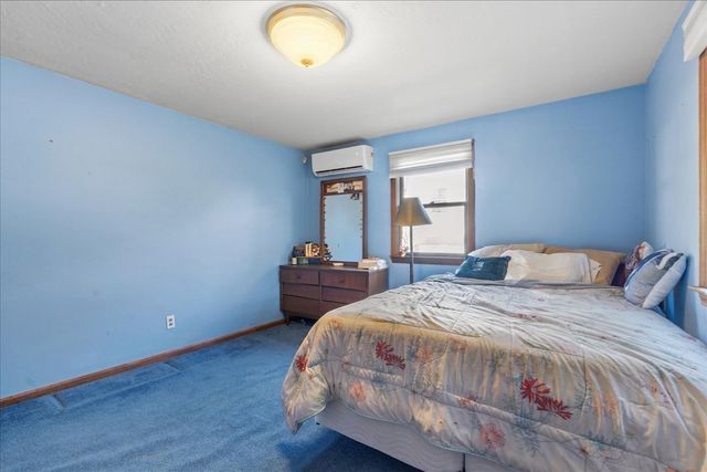 59 Iroquois Street, Worcester, MA 01602