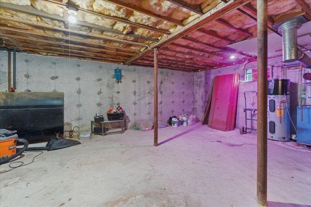 59 Iroquois Street, Worcester, MA 01602