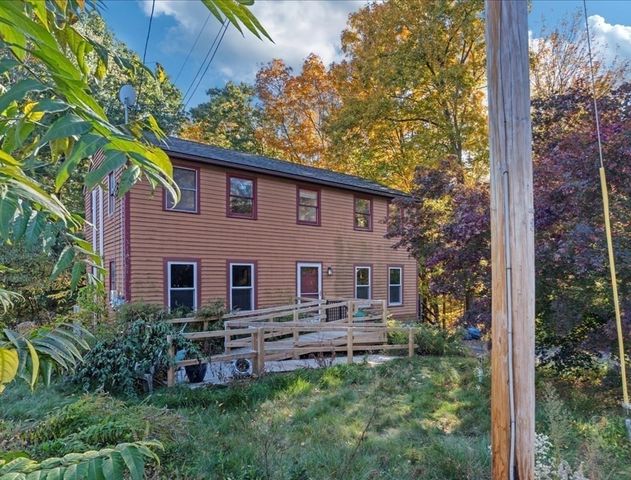 59 Iroquois Street, Worcester, MA 01602