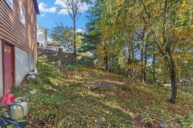 59 Iroquois Street, Worcester, MA 01602