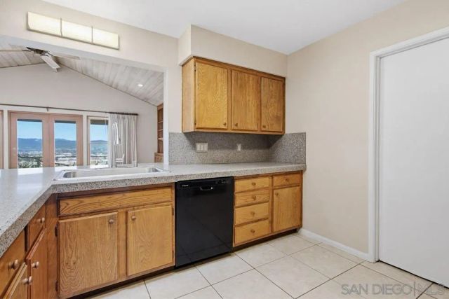 13483 Pequot, Poway, CA 92064