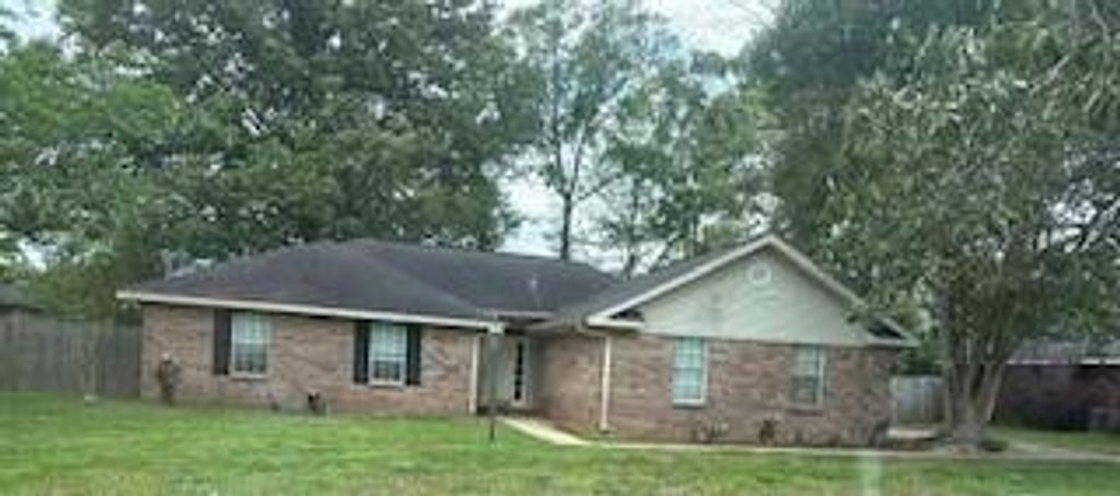 2346 Bobwhite Trail W, Mobile, AL 36695